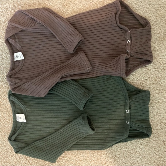 Kate Quinn baby onesie bundle - Picture 4 of 13